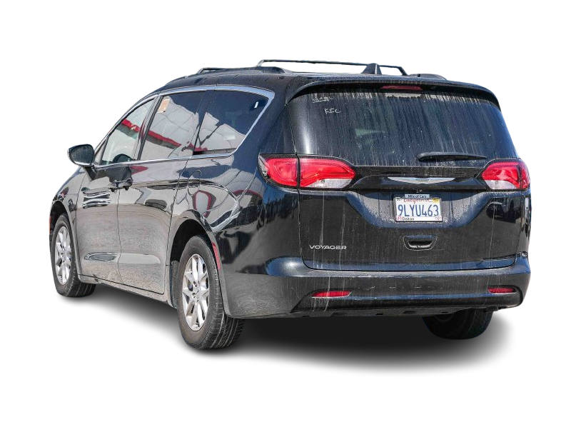 Thumbnail: 2021 Chrysler Voyager - 3