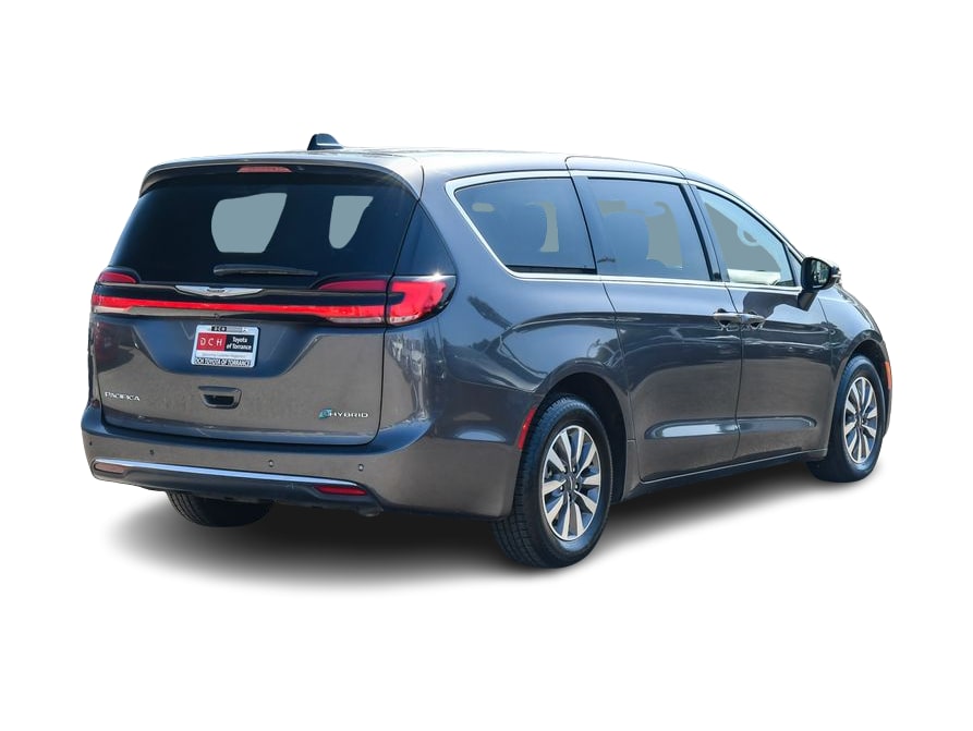 Thumbnail: 2023 Chrysler Pacifica - 21