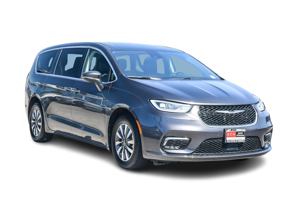 Thumbnail: 2023 Chrysler Pacifica - 17