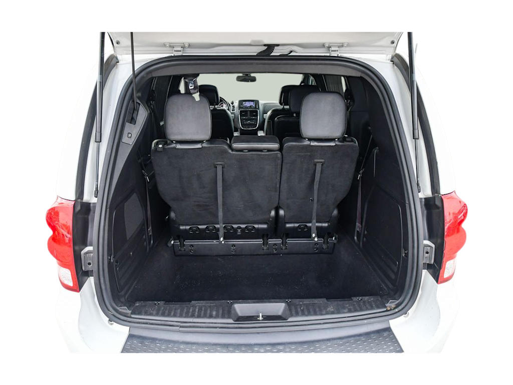 Thumbnail: 2019 Dodge Grand Caravan - 16