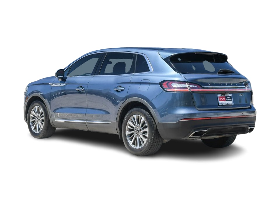 Thumbnail: 2019 Lincoln Nautilus - 3