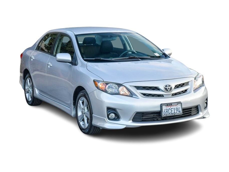 2011 Toyota Corolla S 16