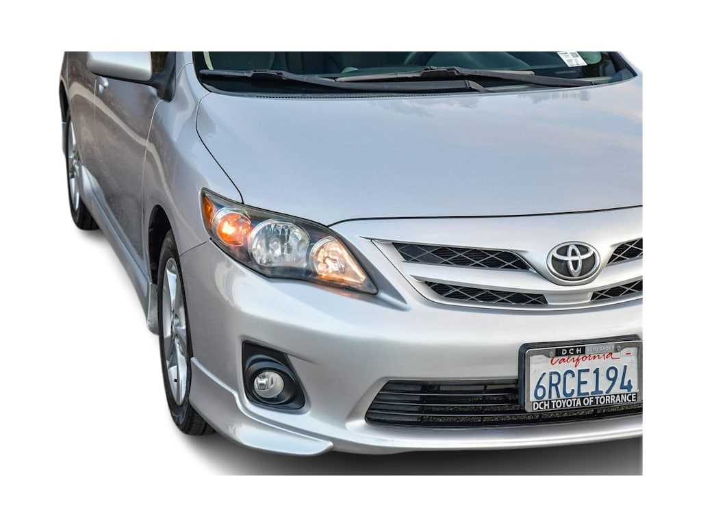 2011 Toyota Corolla S 17