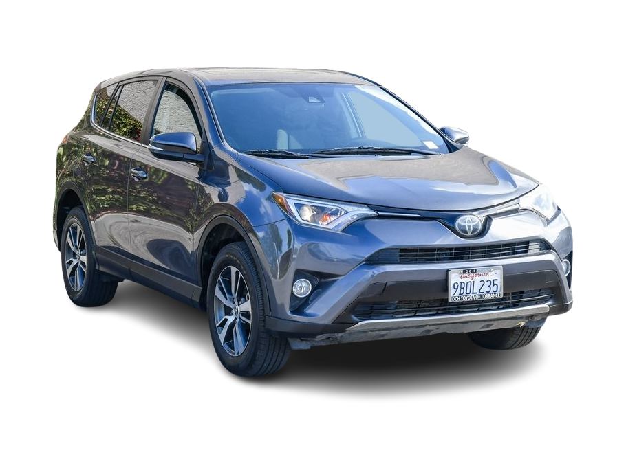 Thumbnail: 2018 Toyota RAV4 - 18