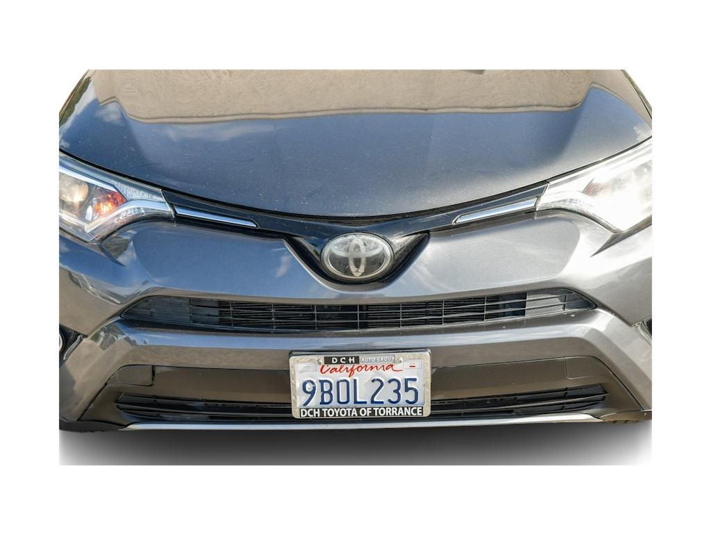 Thumbnail: 2018 Toyota RAV4 - 20