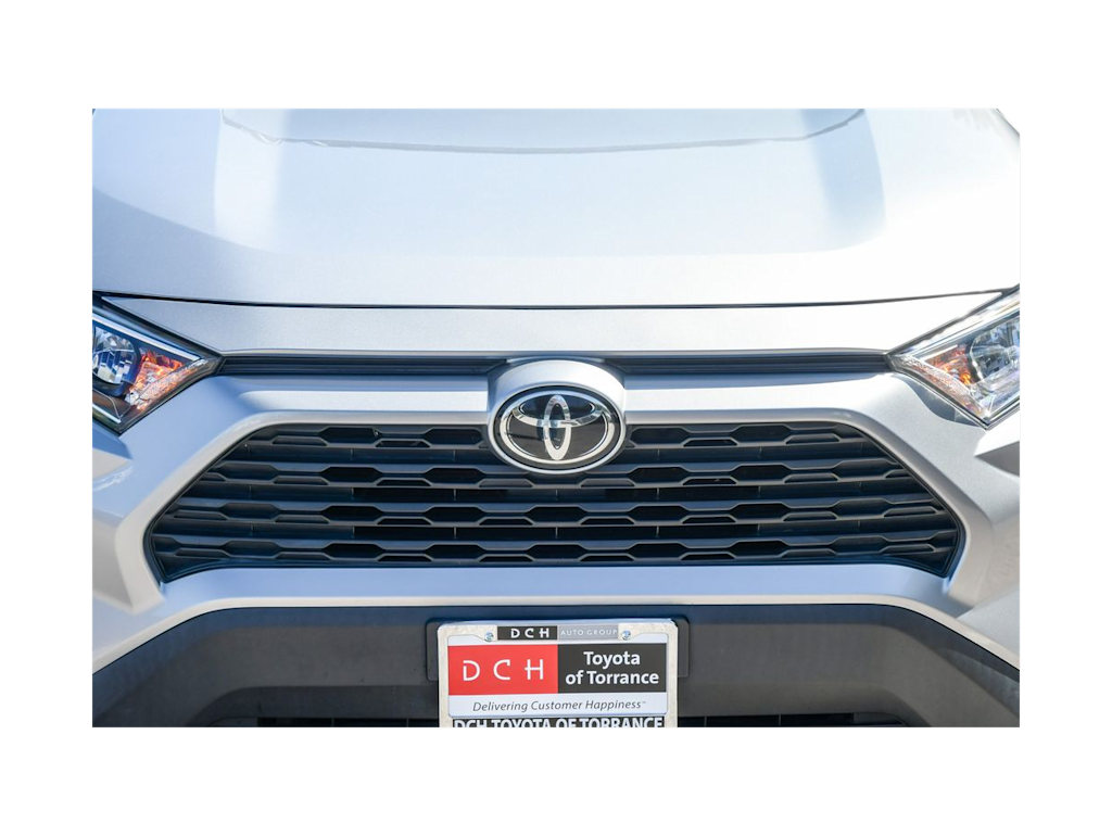 Thumbnail: 2020 Toyota RAV4 - 18