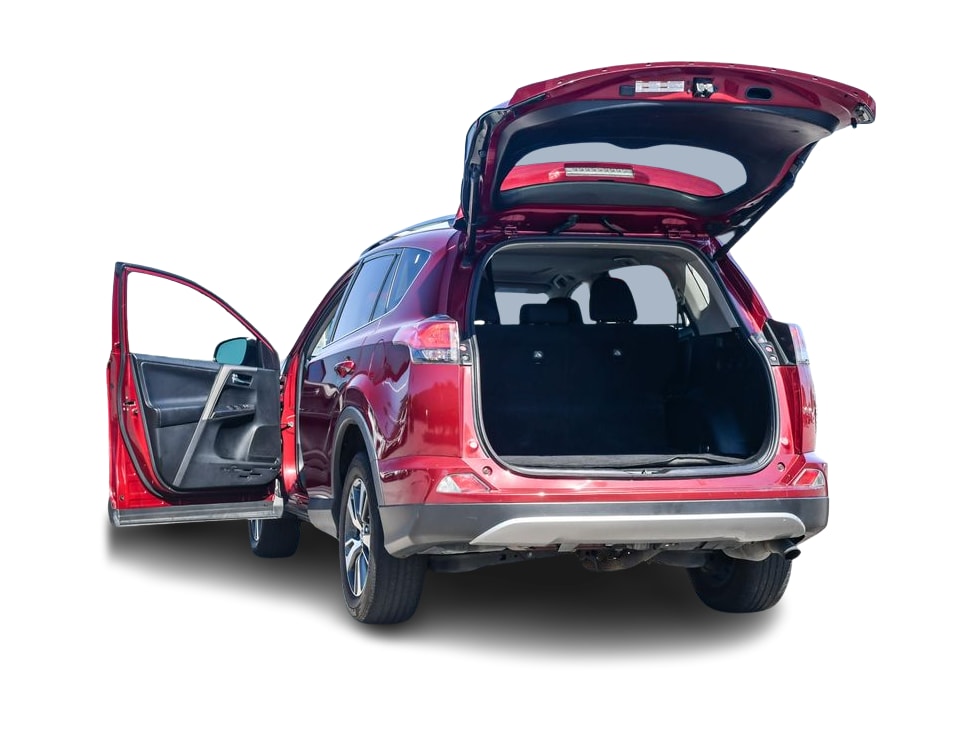 Thumbnail: 2018 Toyota RAV4 - 15