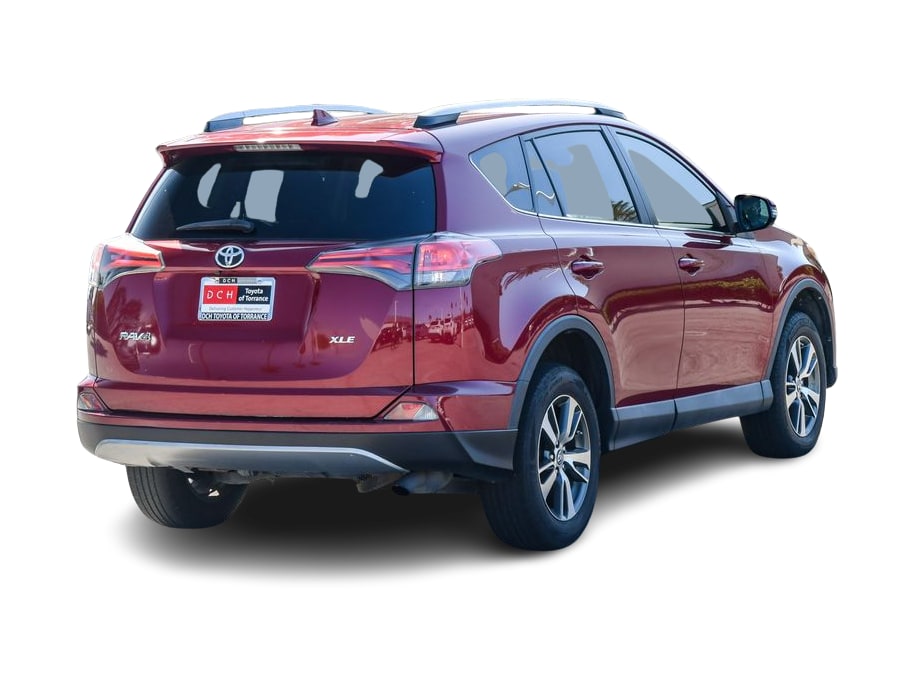 Thumbnail: 2018 Toyota RAV4 - 20