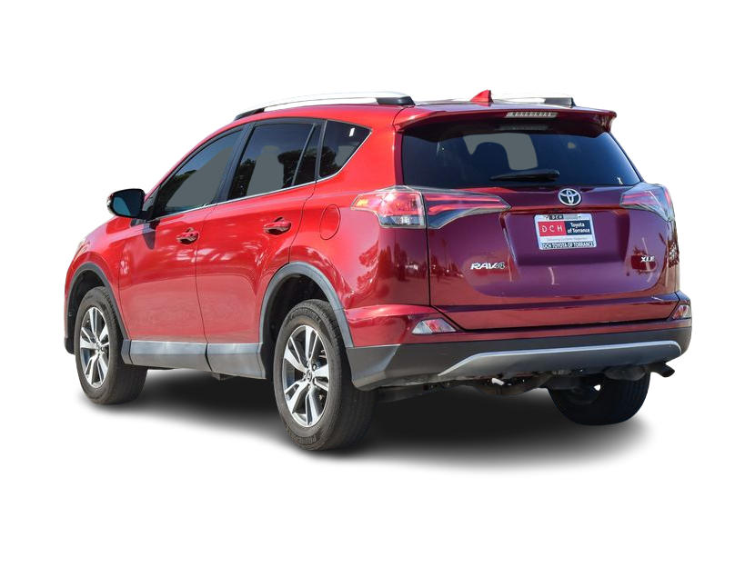 Thumbnail: 2018 Toyota RAV4 - 19