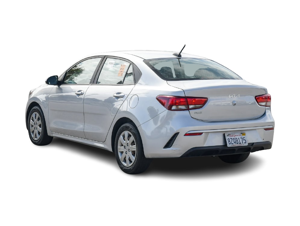 Thumbnail: 2022 Kia Rio - 3