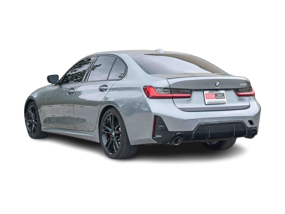 Thumbnail: 2024 BMW 3 Series - 3