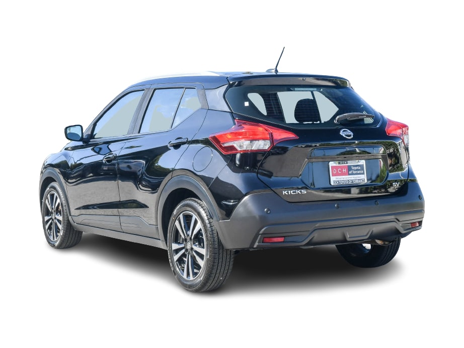 Thumbnail: 2020 Nissan Kicks - 3