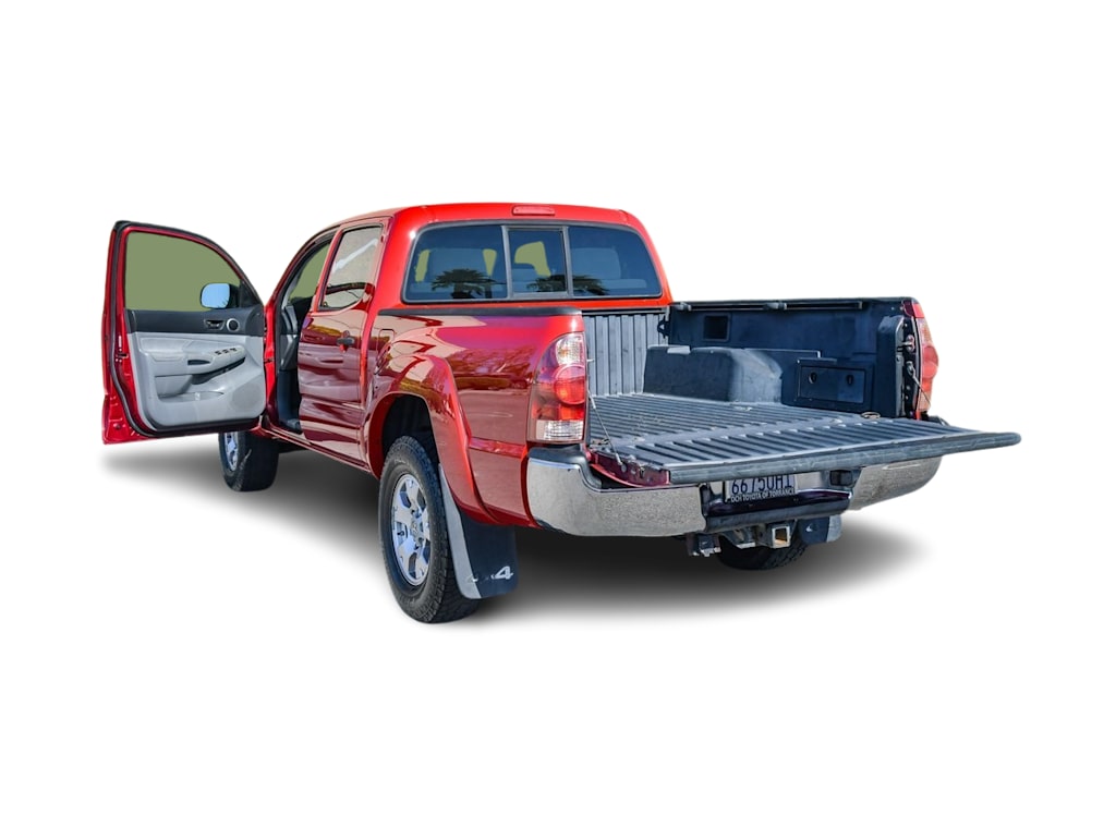 Thumbnail: 2006 Toyota Tacoma - 31