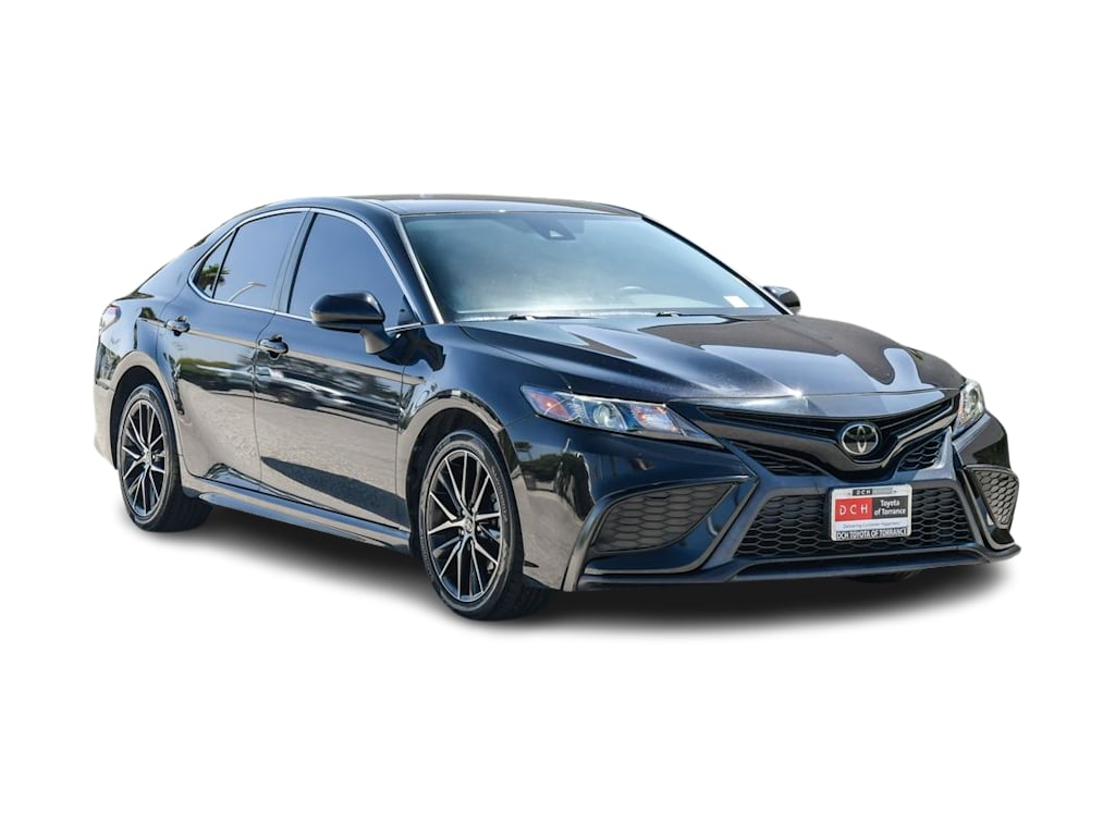 Thumbnail: 2021 Toyota Camry - 16