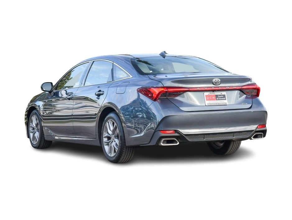 2022 Toyota Avalon XLE 3