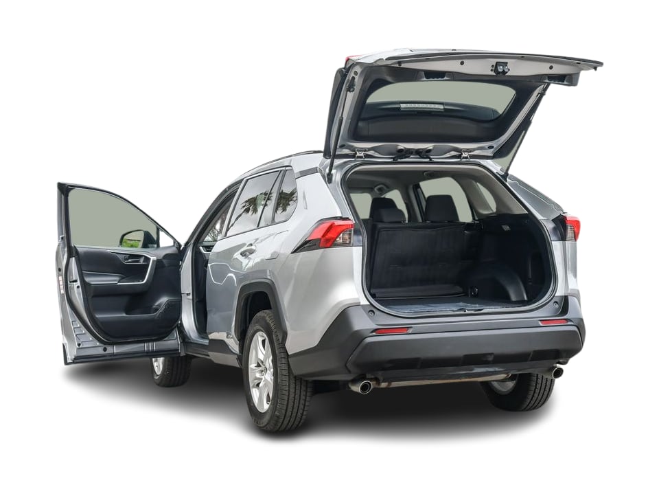 Thumbnail: 2021 Toyota RAV4 - 17