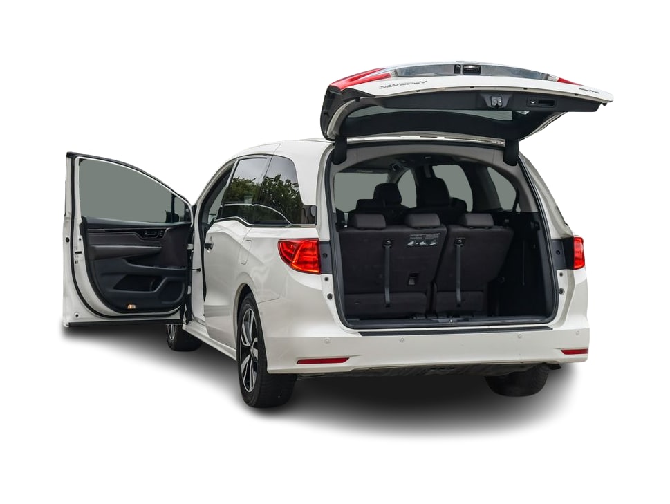 Thumbnail: 2018 Honda Odyssey - 16