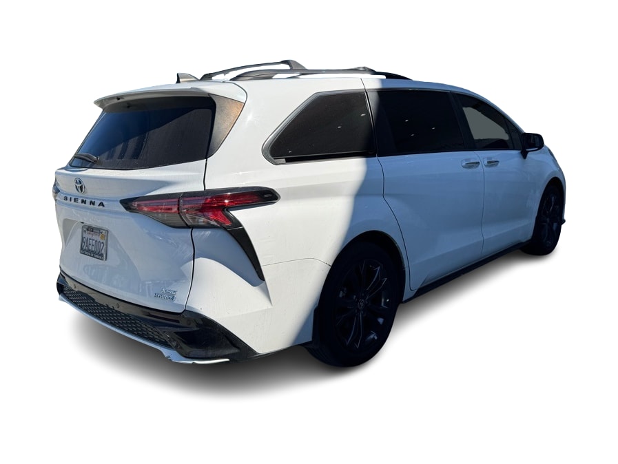 2022 Toyota Sienna XSE 12