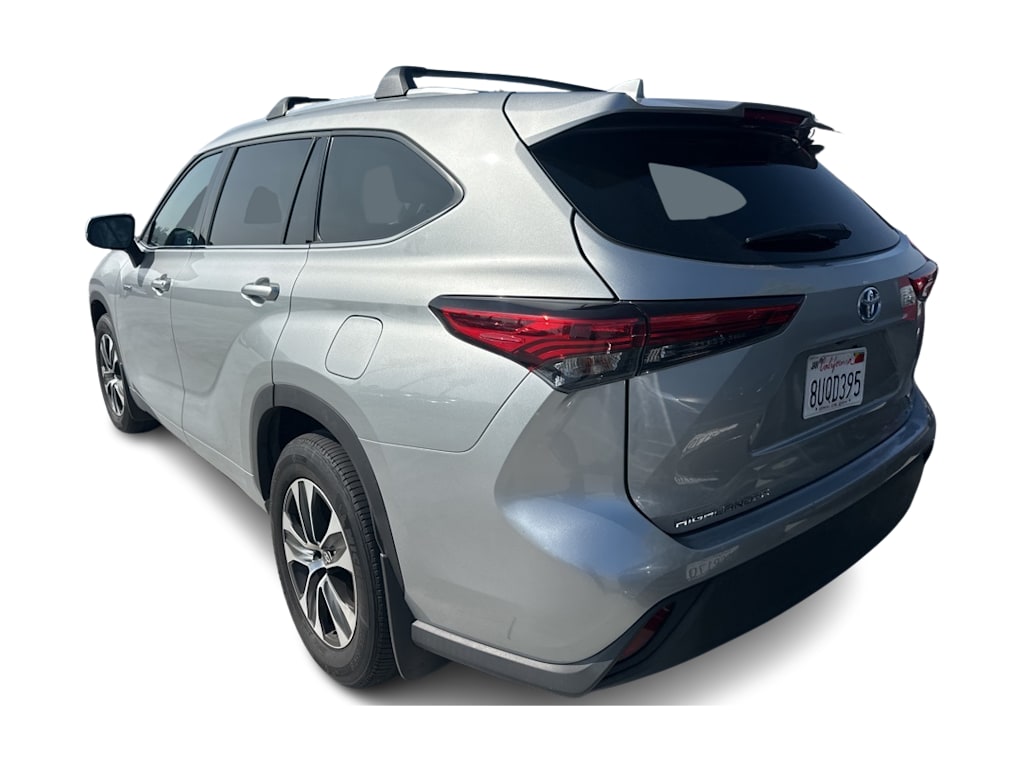 Thumbnail: 2021 Toyota Highlander - 2