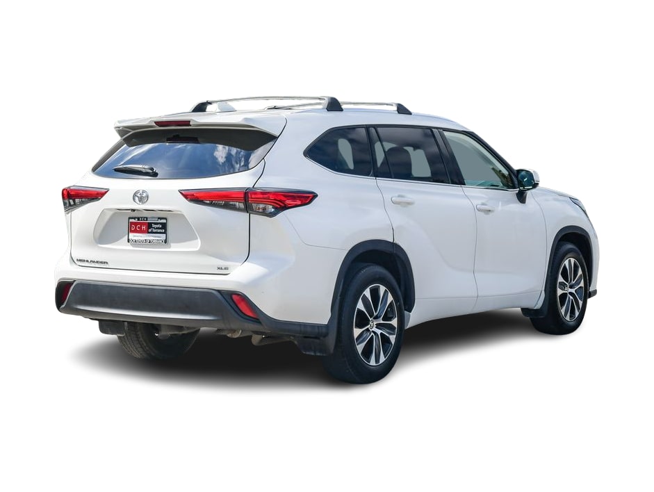 Thumbnail: 2021 Toyota Highlander - 20