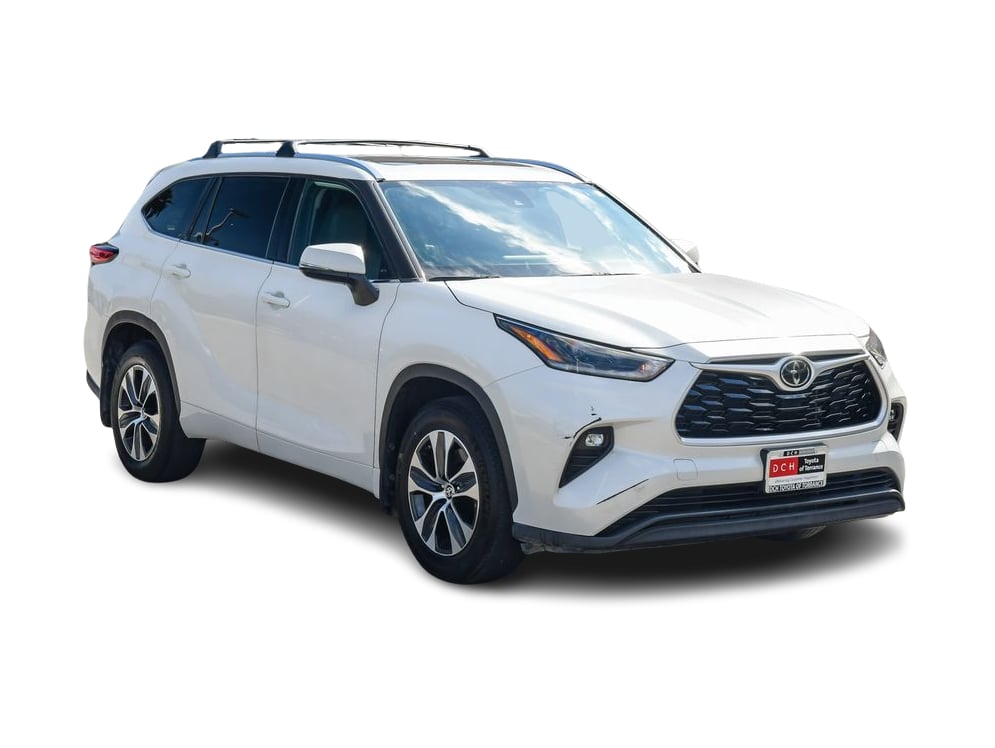 Thumbnail: 2021 Toyota Highlander - 16