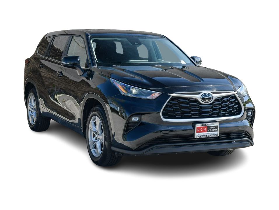 Thumbnail: 2023 Toyota Highlander - 17