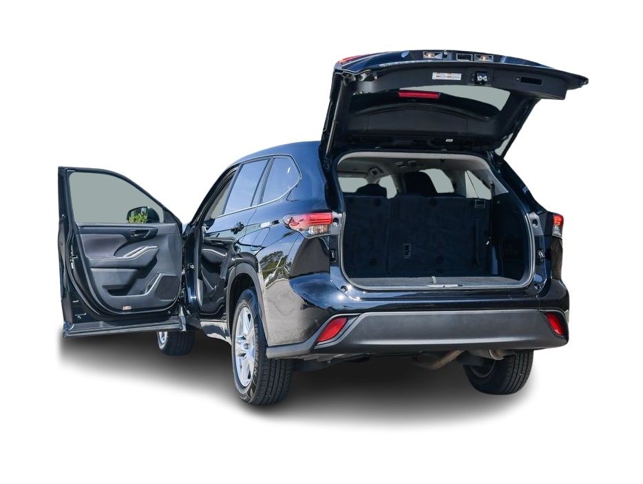 Thumbnail: 2023 Toyota Highlander - 16