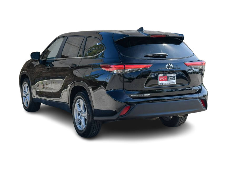 Thumbnail: 2023 Toyota Highlander - 20