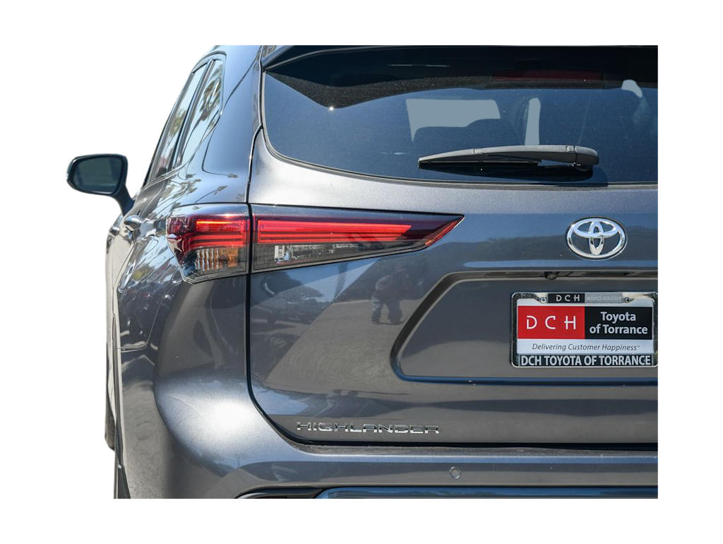 Thumbnail: 2024 Toyota Highlander - 3