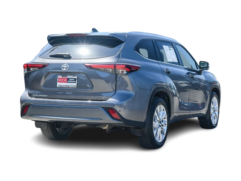 Thumbnail: 2024 Toyota Highlander - 20