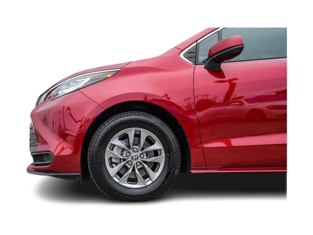 Thumbnail: 2022 Toyota Sienna - 21