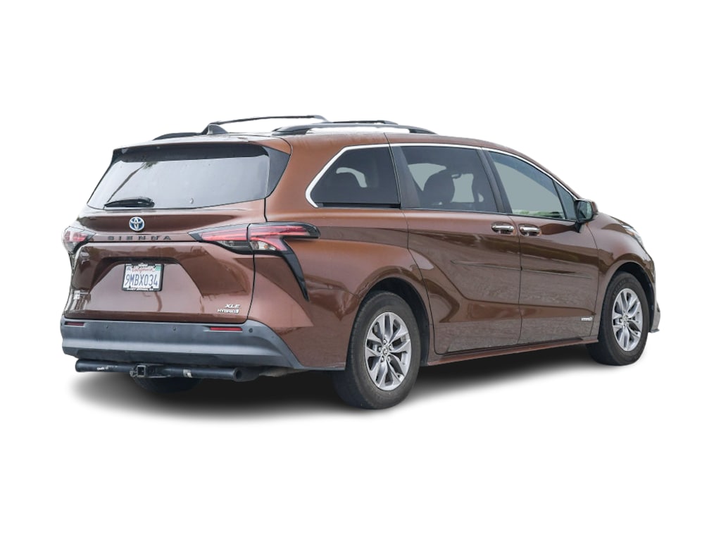 Thumbnail: 2021 Toyota Sienna - 21