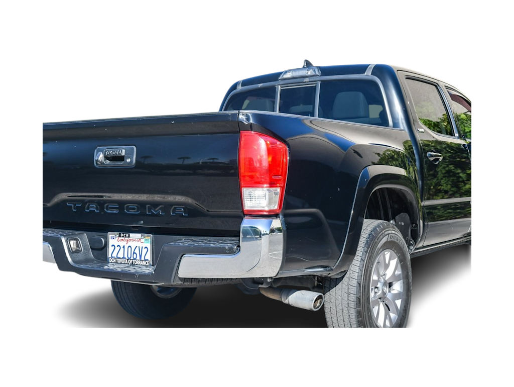 Thumbnail: 2016 Toyota Tacoma - 20