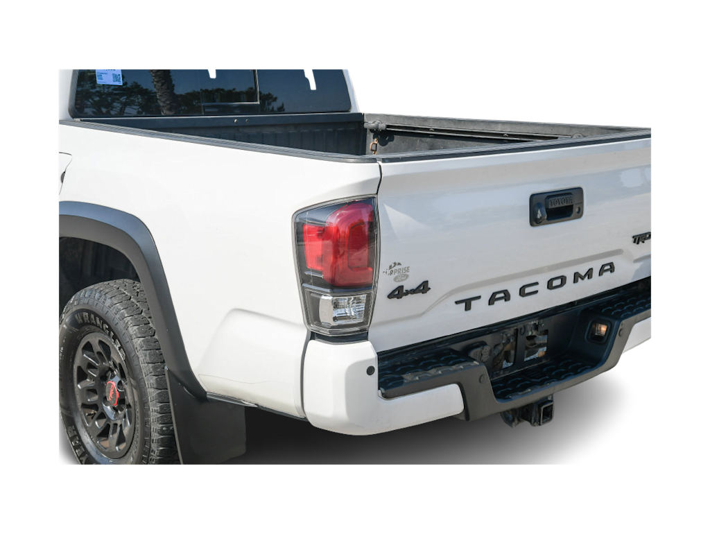 Thumbnail: 2019 Toyota Tacoma - 3