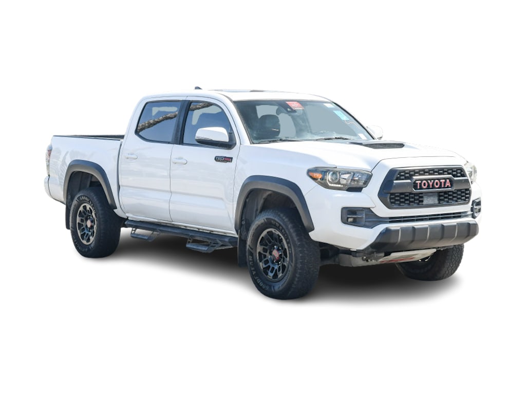 Thumbnail: 2019 Toyota Tacoma - 16