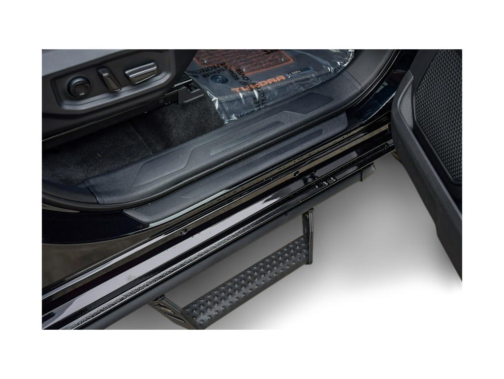 Thumbnail: 2025 Toyota Tundra - 16