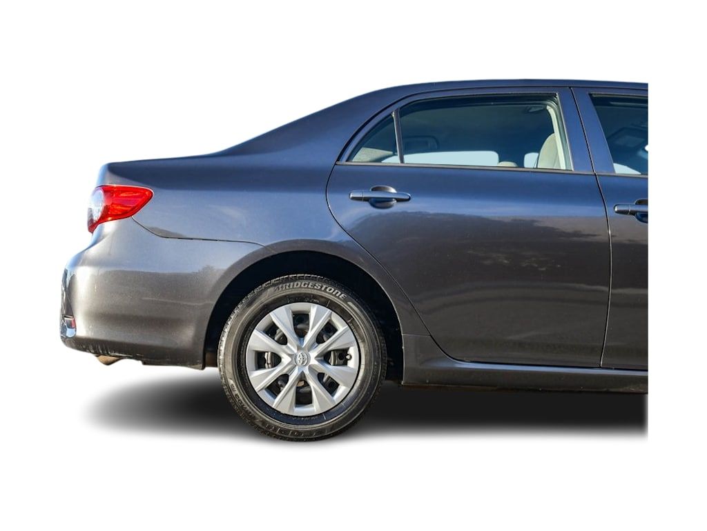 2013 Toyota Corolla Base 22