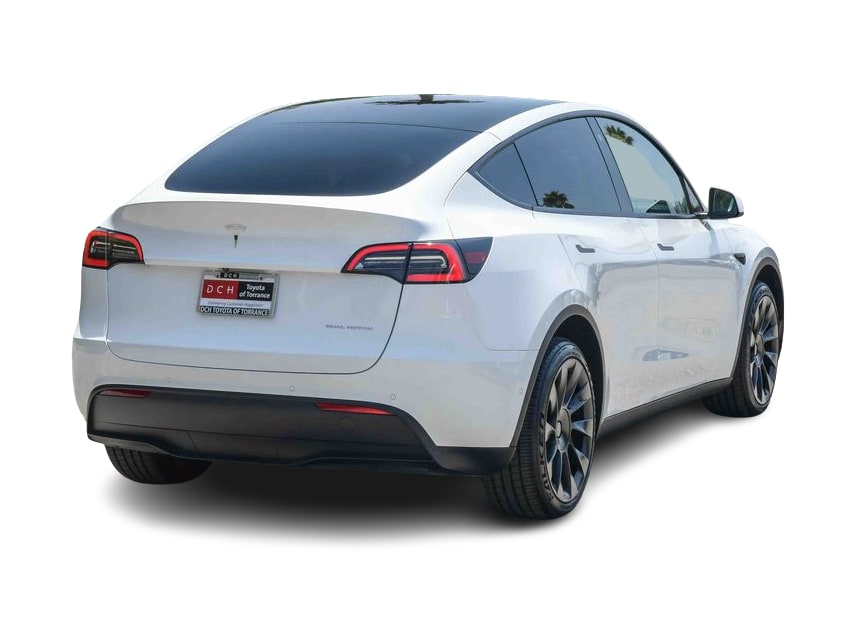 Thumbnail: 2022 Tesla Model Y - 17