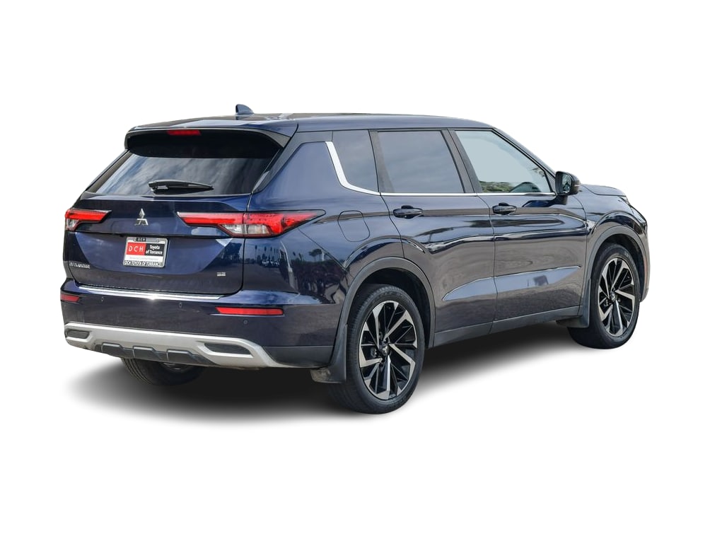 Thumbnail: 2023 Mitsubishi Outlander - 20