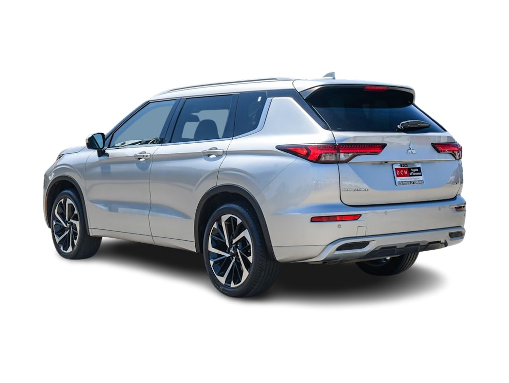 Thumbnail: 2022 Mitsubishi Outlander - 3