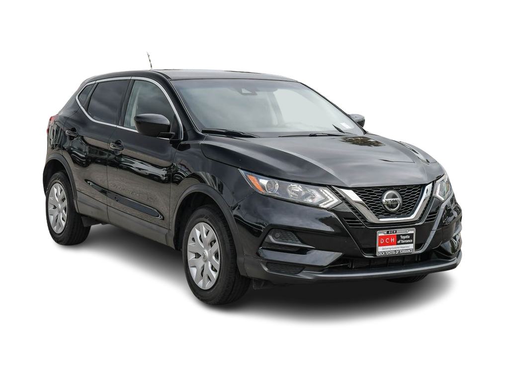 Thumbnail: 2020 Nissan Rogue Sport - 17
