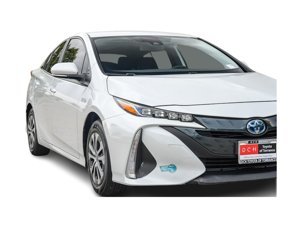 Thumbnail: 2022 Toyota Prius Prime - 16