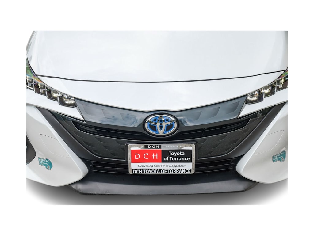 Thumbnail: 2022 Toyota Prius Prime - 17