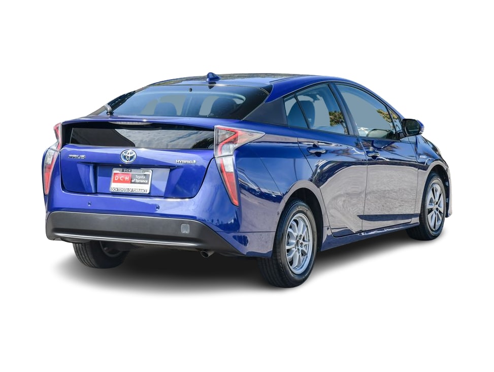 Thumbnail: 2017 Toyota Prius - 18