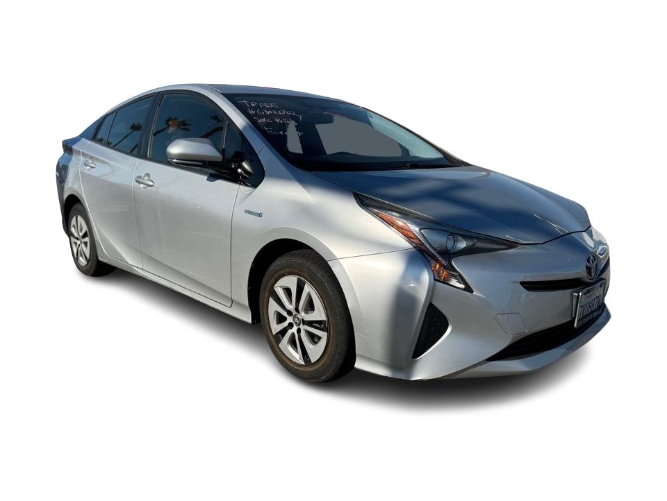 2016 Toyota Prius Three 11