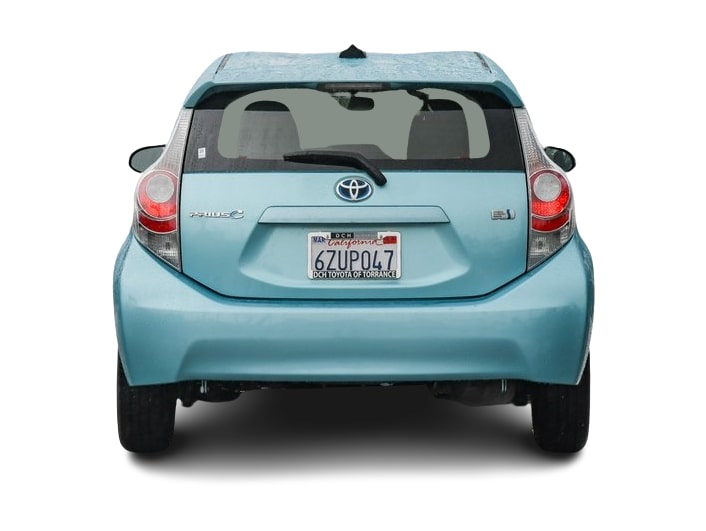 2013 Toyota Prius c  4