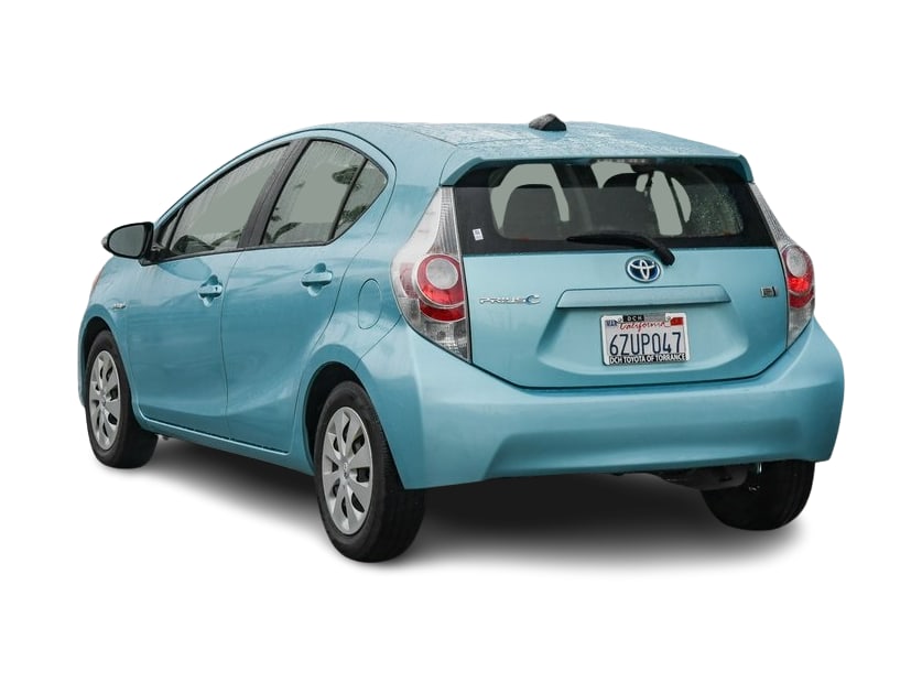 2013 Toyota Prius c  3