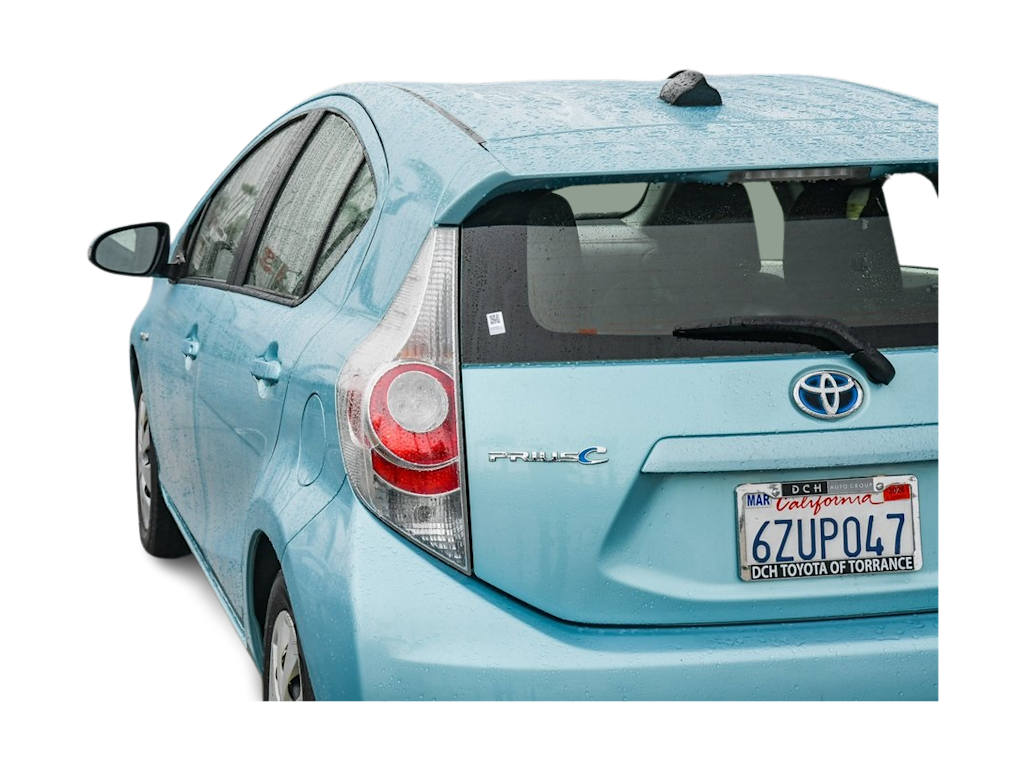 2013 Toyota Prius c  22