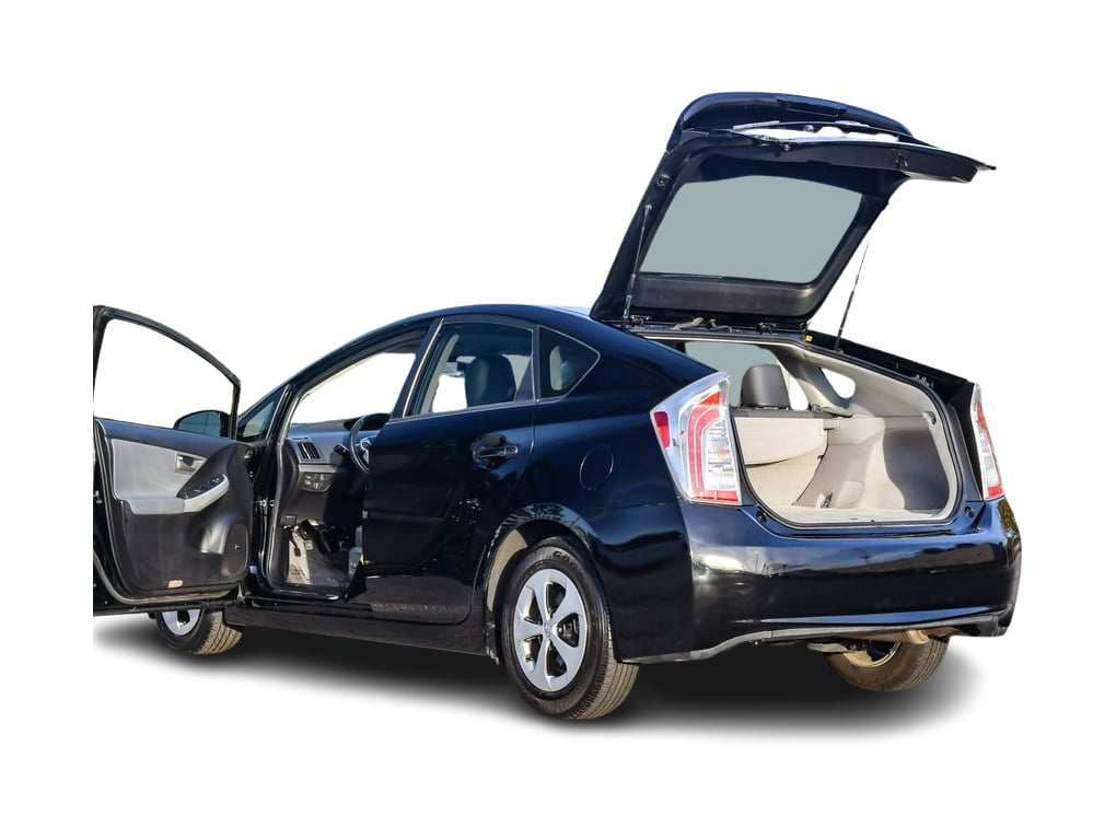 2012 Toyota Prius Four 29