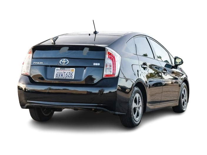 2012 Toyota Prius Four 19